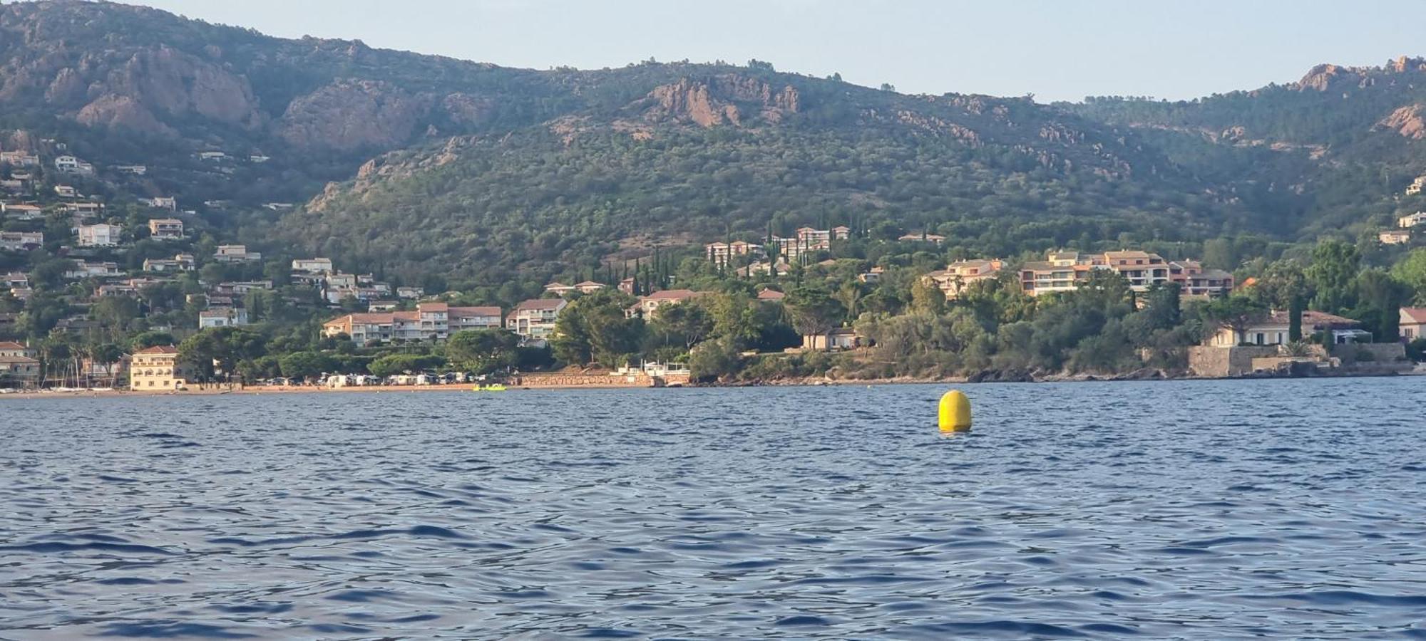 Agay Cap Esterel Le Hameau F2 Clim Plein Sud Dernier Etage Magnifique Vue Mer Saint-Raphaël 외부 사진
