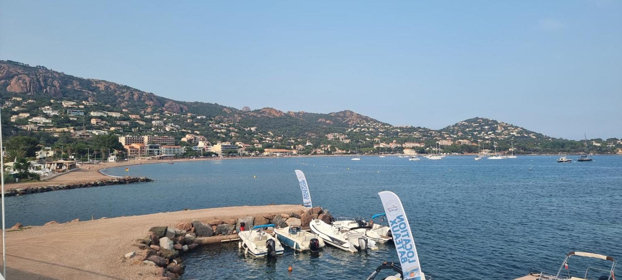 Agay Cap Esterel Le Hameau F2 Clim Plein Sud Dernier Etage Magnifique Vue Mer Saint-Raphaël 외부 사진