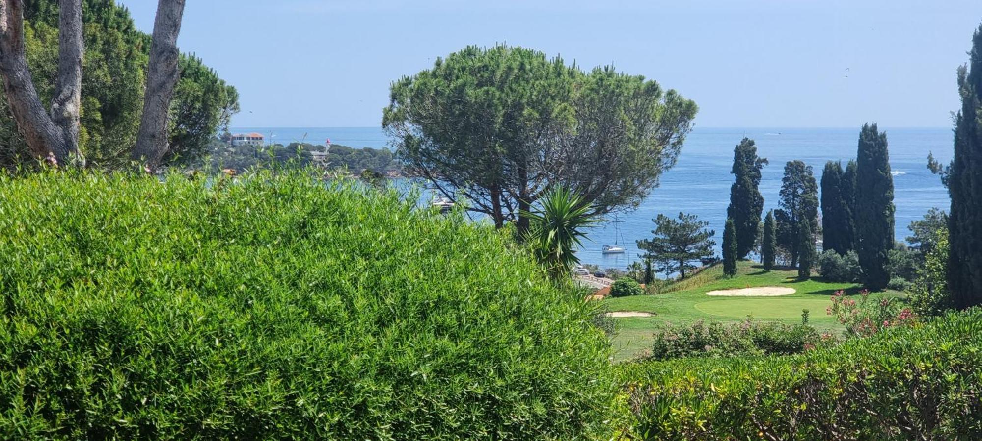 Agay Cap Esterel Le Hameau F2 Clim Plein Sud Dernier Etage Magnifique Vue Mer Saint-Raphaël 외부 사진