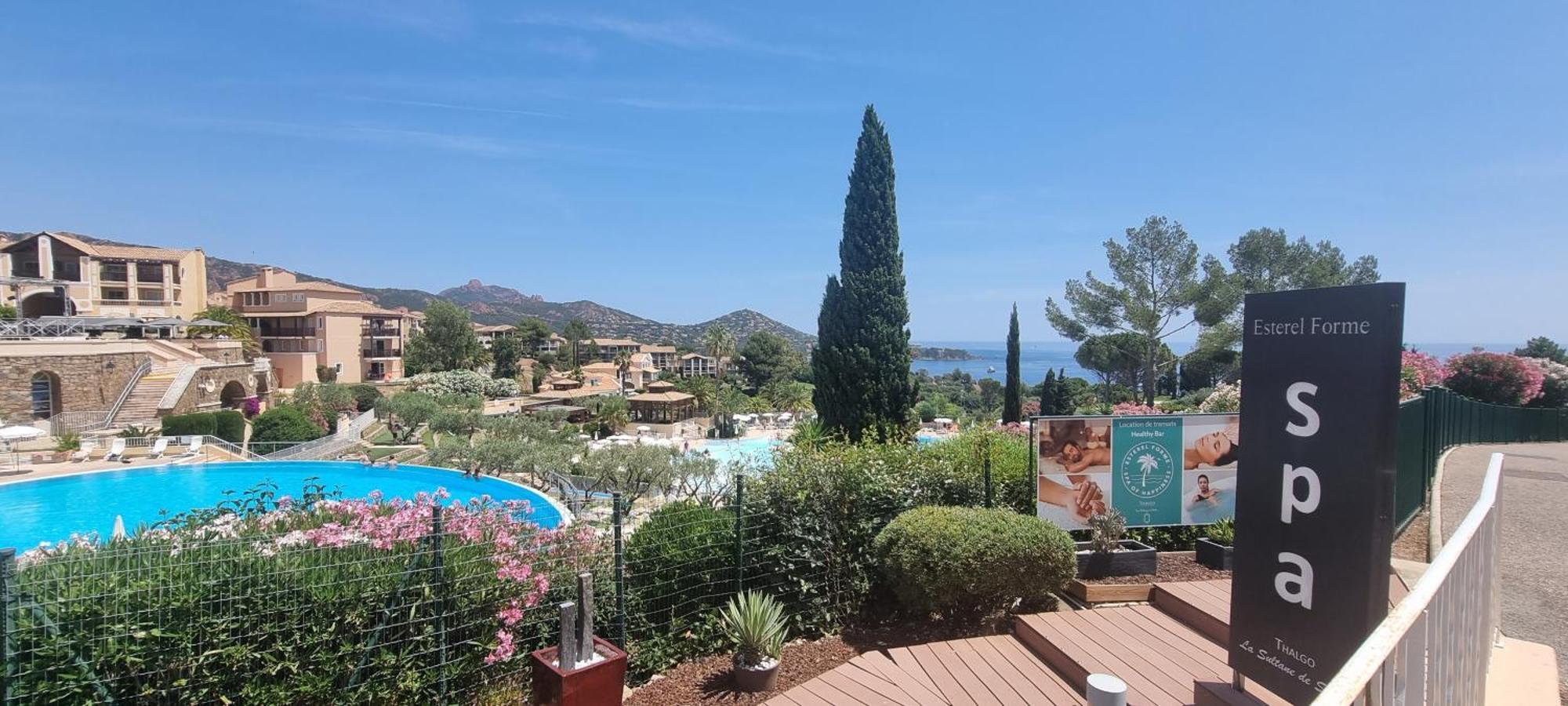 Agay Cap Esterel Le Hameau F2 Clim Plein Sud Dernier Etage Magnifique Vue Mer Saint-Raphaël 외부 사진